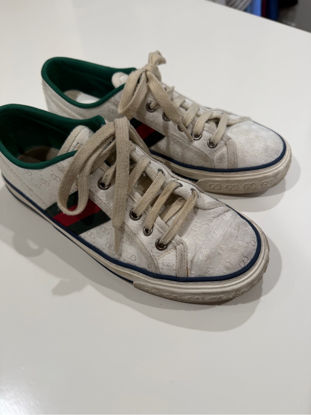 Gucci sneakers size 38